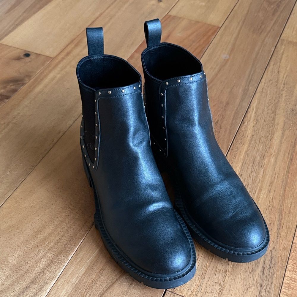 Coach “Lory” booties